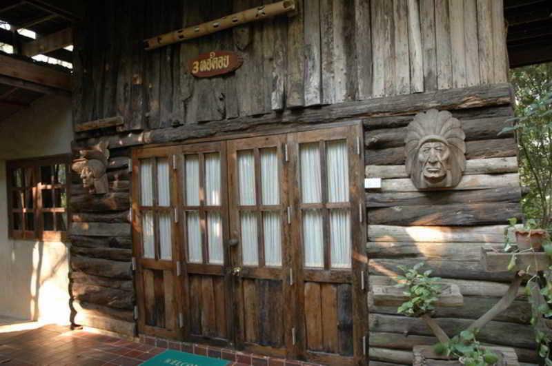 Momchailai Forest Retreat Kanchanaburi Exterior foto