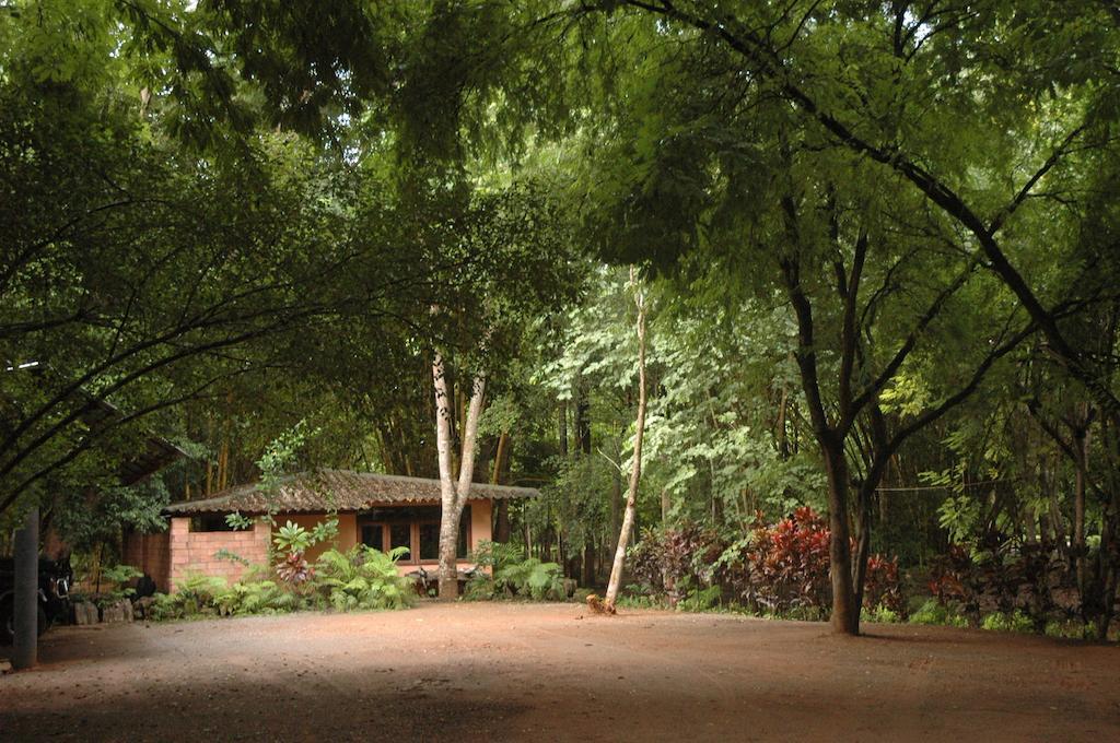 Momchailai Forest Retreat Kanchanaburi Exterior foto